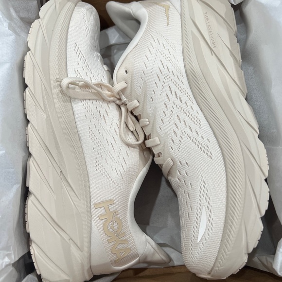 Hoka Shoes Hoka Clifton 8 Eggnog Poshmark
